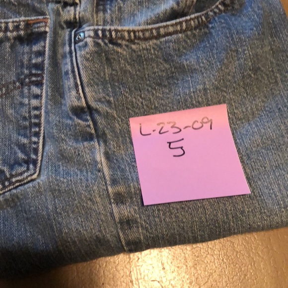 Women’s Carhartt 12 X 32 work jeans - Picture 8 of 8